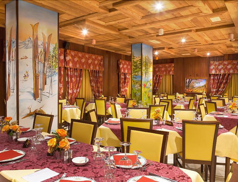 Hotel Gran Baita Саузе-д'Ульс Экстерьер фото