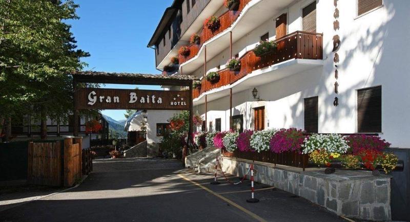 Hotel Gran Baita Саузе-д'Ульс Экстерьер фото