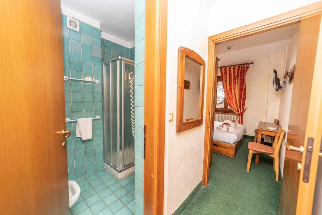 Hotel Gran Baita Саузе-д'Ульс Экстерьер фото