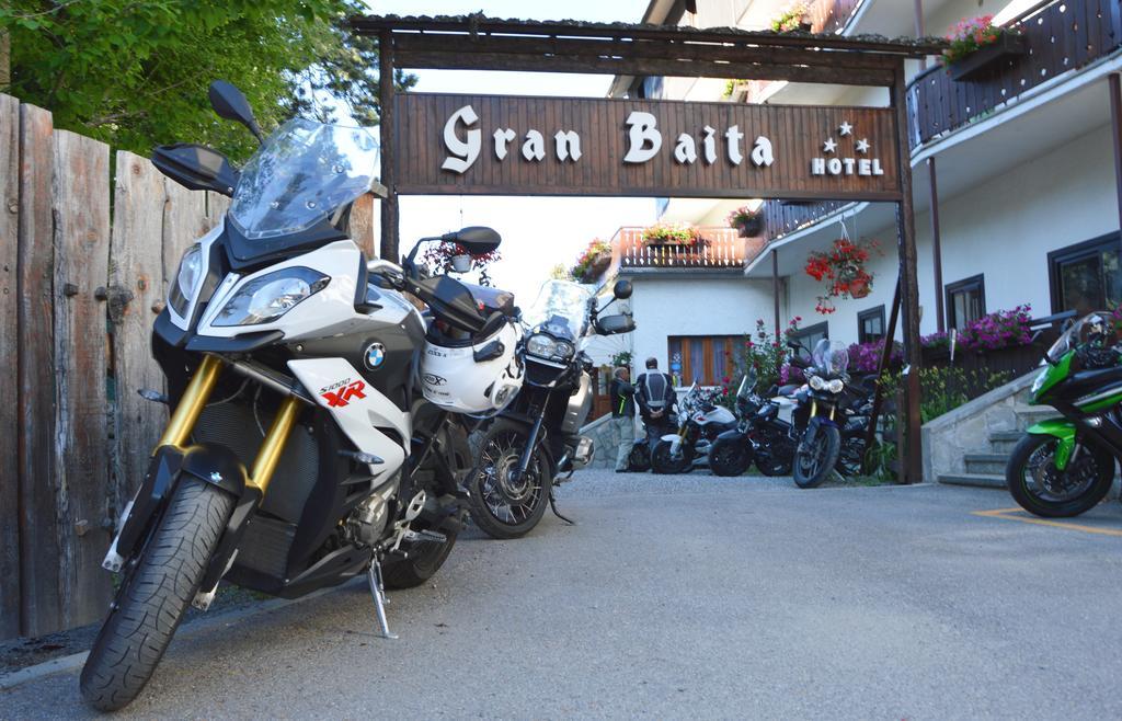 Hotel Gran Baita Саузе-д'Ульс Экстерьер фото
